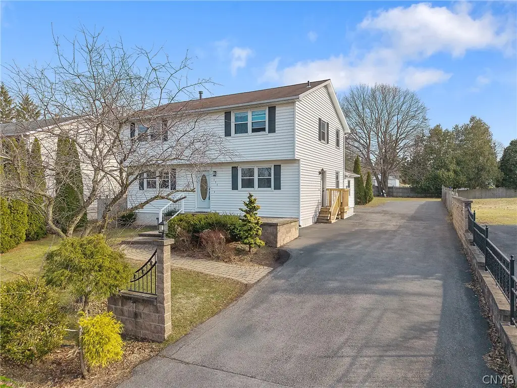 111 Bonnie Drive, Syracuse, NY 13209 - #1