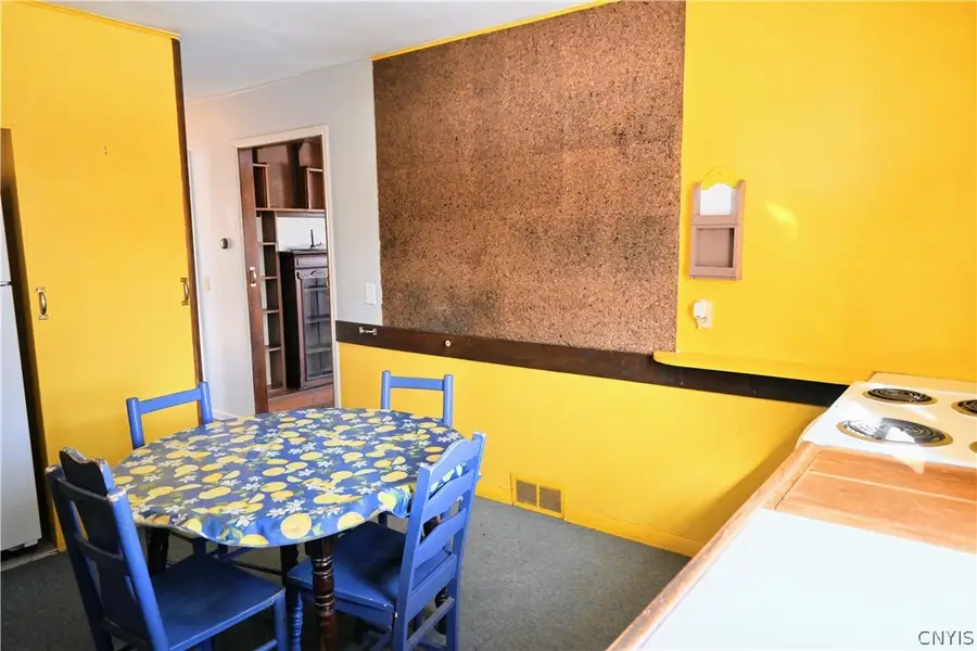 6756 Myers Road, De Witt, NY 13057 - #2