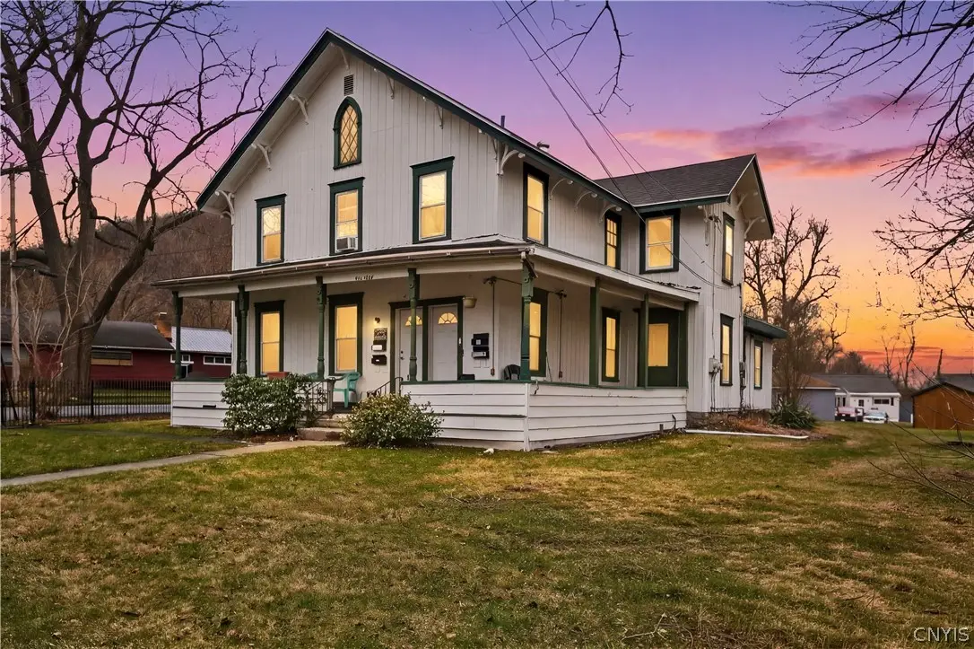 612 West Seneca Turnpike Avenue, Syracuse, NY 13207 - #1