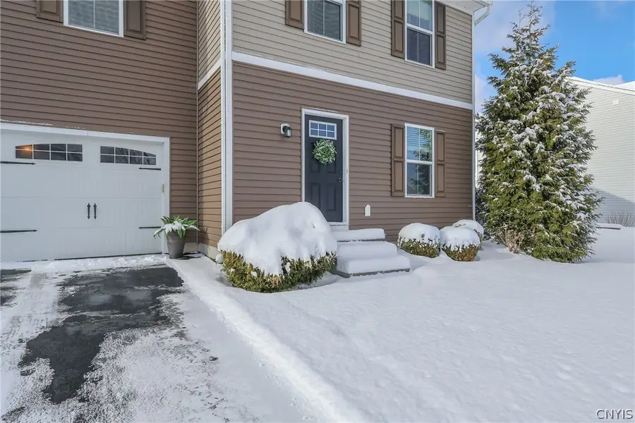 8625 Alizarin Avenue, Cicero, NY 13039 - #3