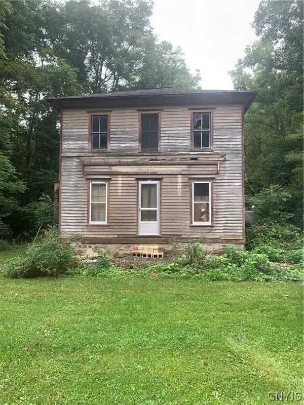 50 Vine Street, Naples, NY 14512