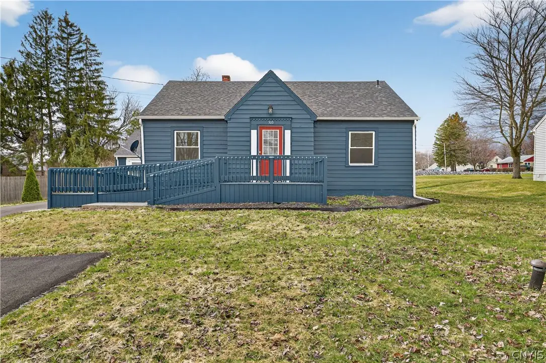 303 E Fremont Road, East Syracuse, NY 13057 - #1