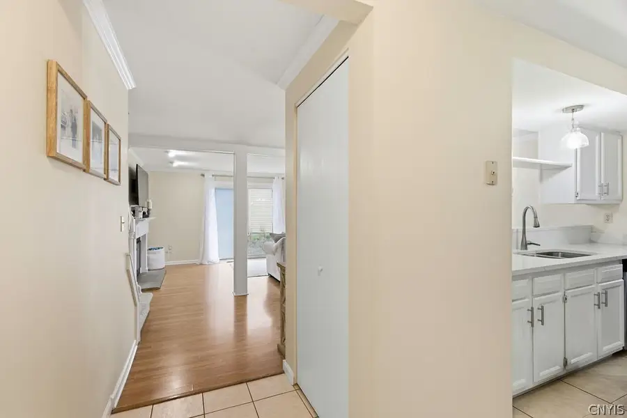 8215 Beehive Circle, Liverpool, NY 13090 - #3