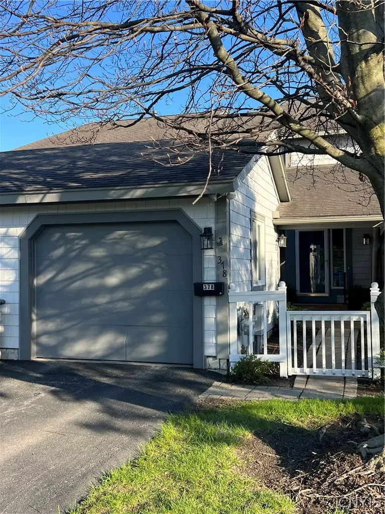 378 Summerhaven Drive N, East Syracuse, NY 13057 - #2