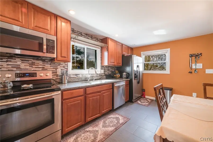 118 Oak Drive, Syracuse, NY 13212 - #3