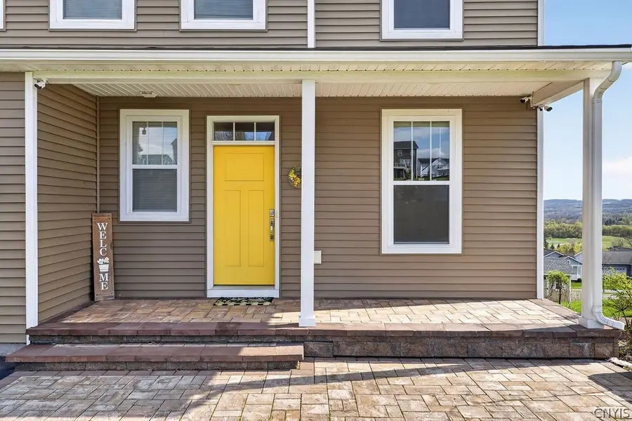 5543 Rolling Meadows Way, Camillus, NY 13031 - #2