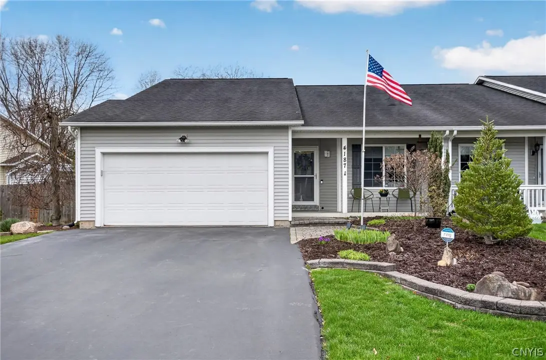 4187 Mistral Circle, Liverpool, NY 13090 - #1