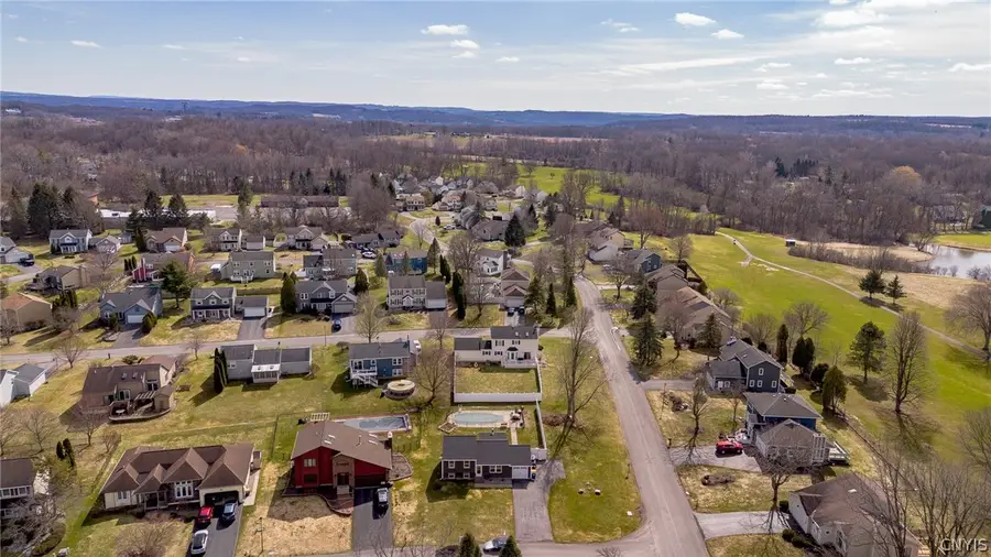 129 Bent Tree Lane, Baldwinsville, NY 13027 - #3