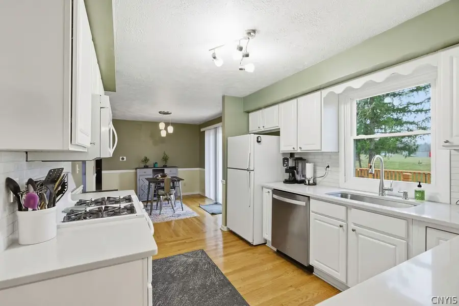 7017 Bolivar Road, Chittenango, NY 13037 - #2