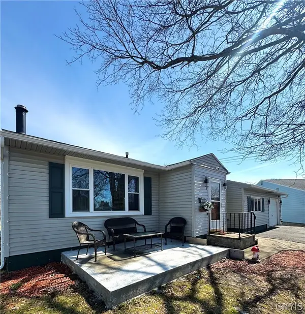 4 Theresa Court, Utica, NY 13502