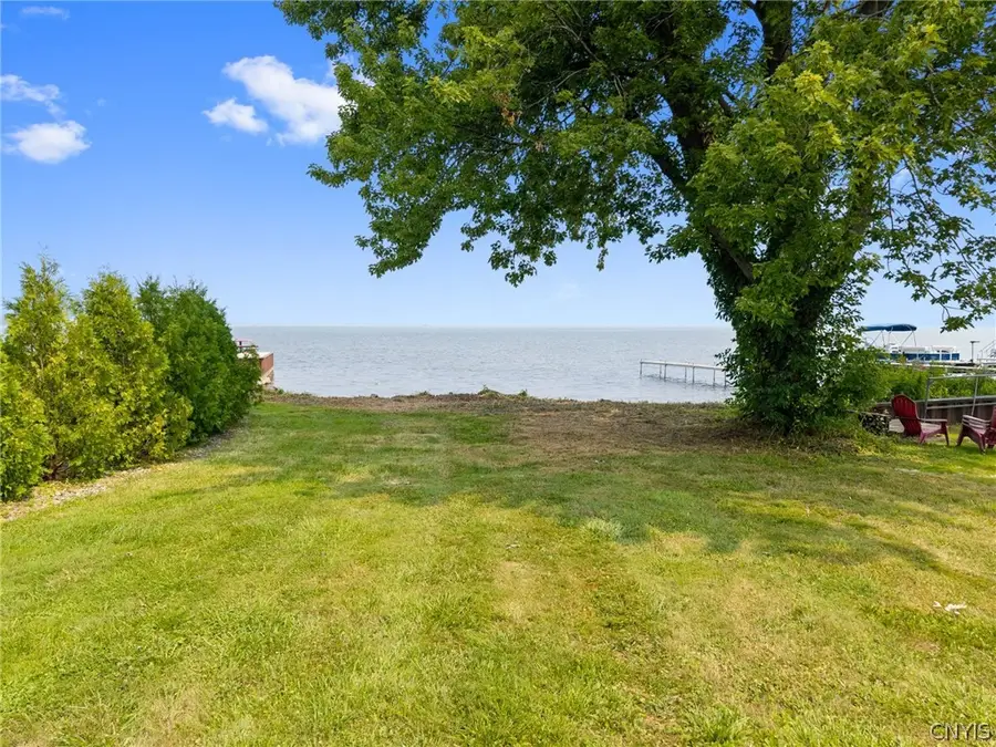 7131 Lakeshore Road, Cicero, NY 13039 - #2