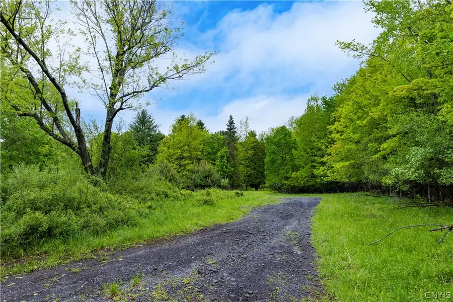 58 Cascade Drive, New Hartford, NY 13413 - #2