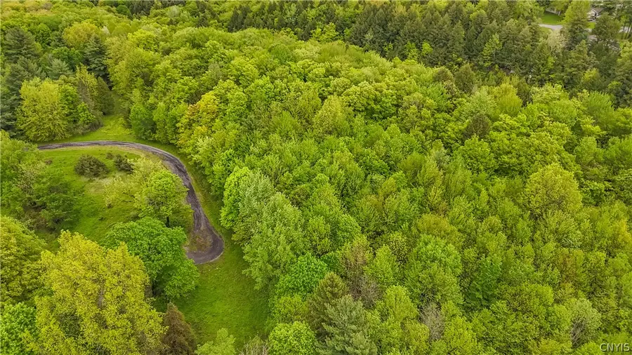 58 Cascade Drive, New Hartford, NY 13413 - #3