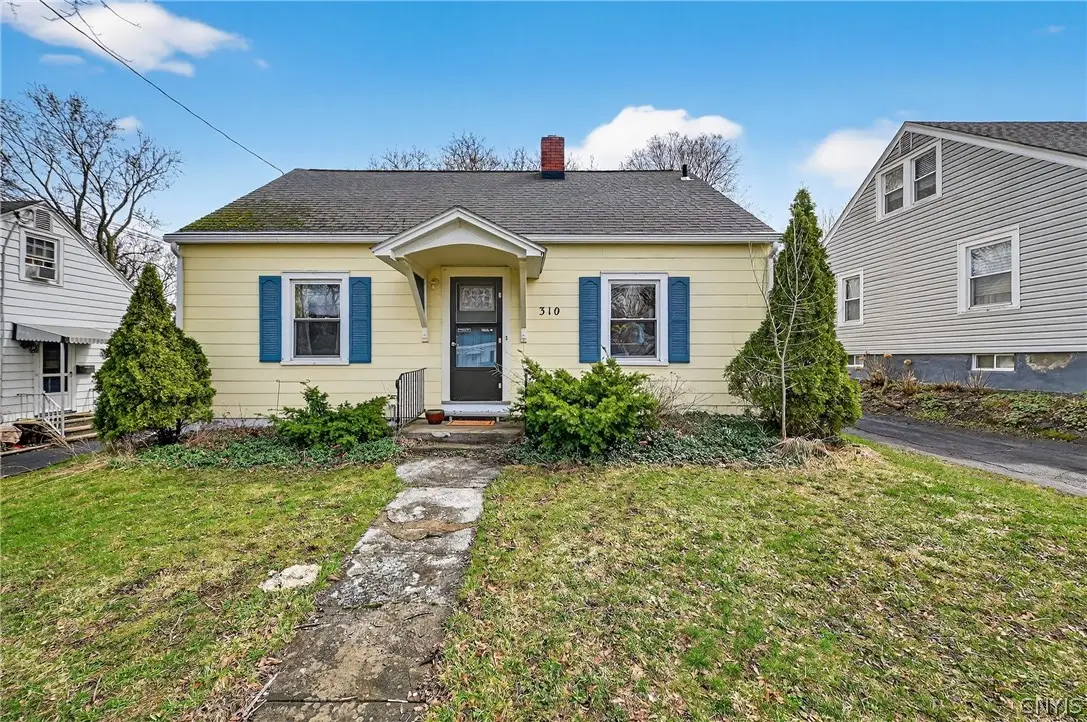 310 Russell Avenue, Liverpool, NY 13088 - #1