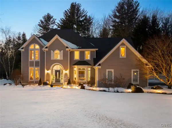 42 Ironwood Road, New Hartford, NY 13413