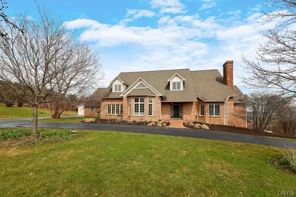 7603 Windsbury Circle, Manlius, NY 13104