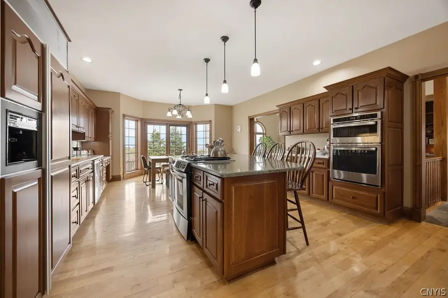 7603 Windsbury Circle, Manlius, NY 13104 - #3