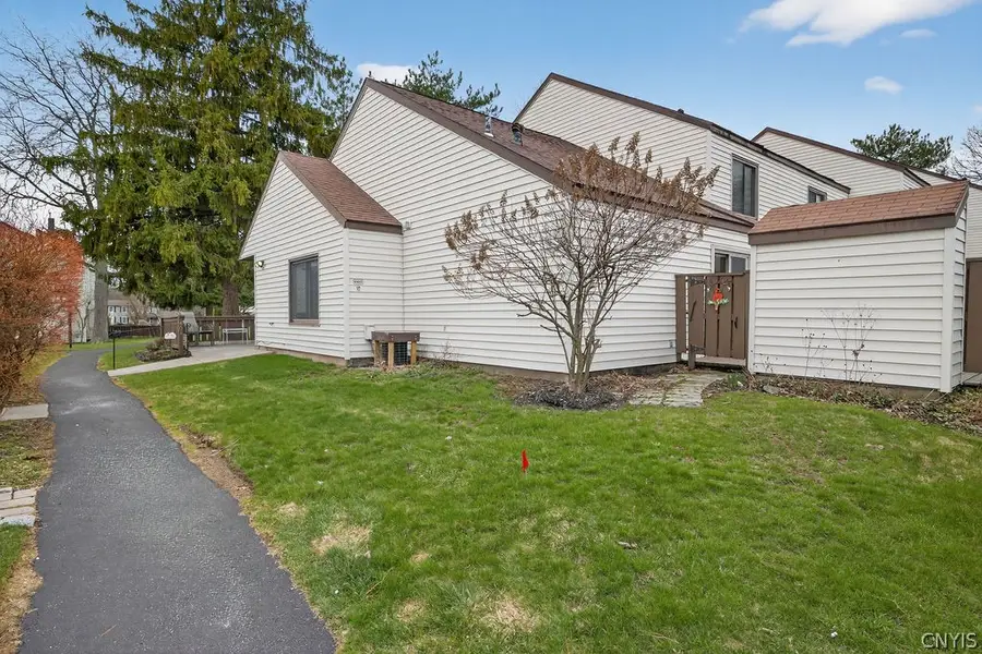 601 Barnstable Court, Camillus, NY 13031 - #3