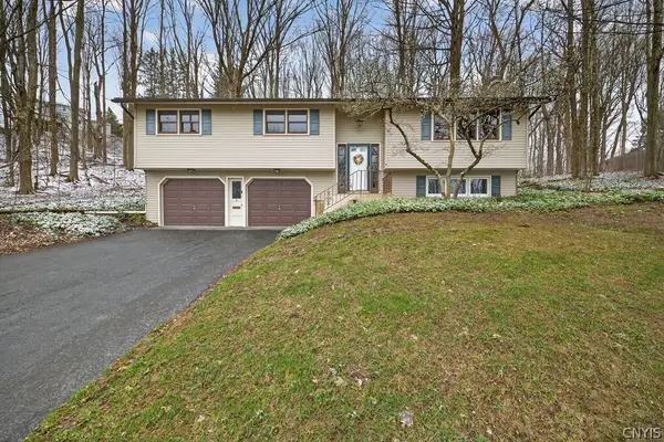 5 Camelot Circle, Syracuse, NY 13219