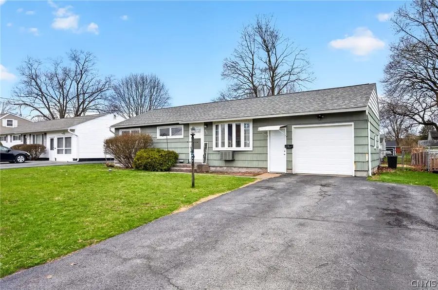 209 Lynnhaven Drive, Syracuse, NY 13212 - #2