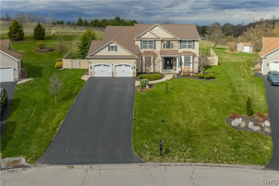 3719 Pegasus Circle, Syracuse, NY 13209 - #3