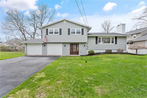 8277 Exeter Drive, Baldwinsville, NY 13027