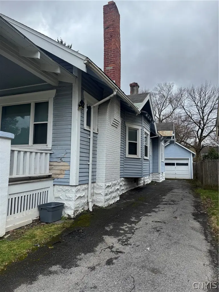 26 Greenwood Court, Utica, NY 13501 - #3