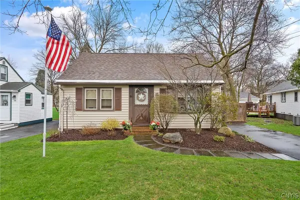 204 Stonefield Road, Syracuse, NY 13205