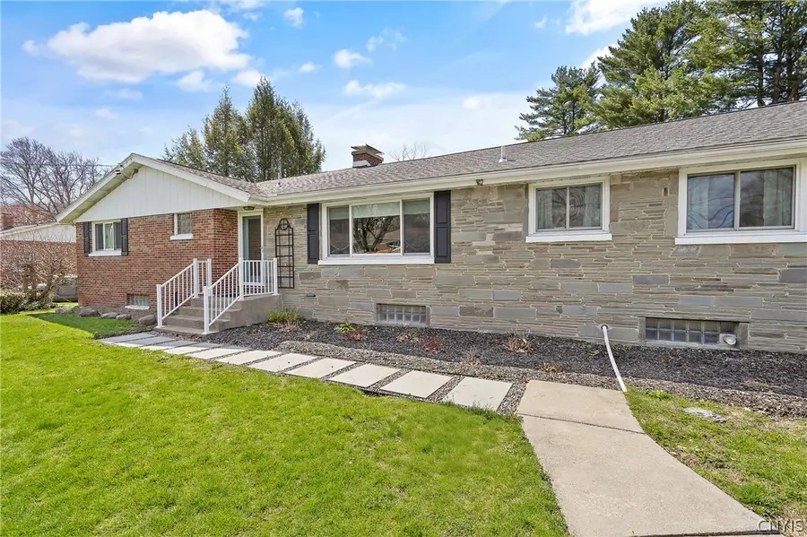 104 Tolbert Dr, Syracuse, NY 13212 - #3