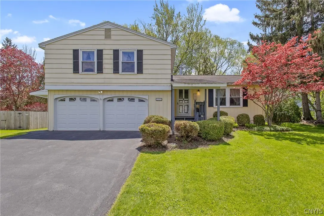 121 Cheerwood Drive, Baldwinsville, NY 13027 - #1