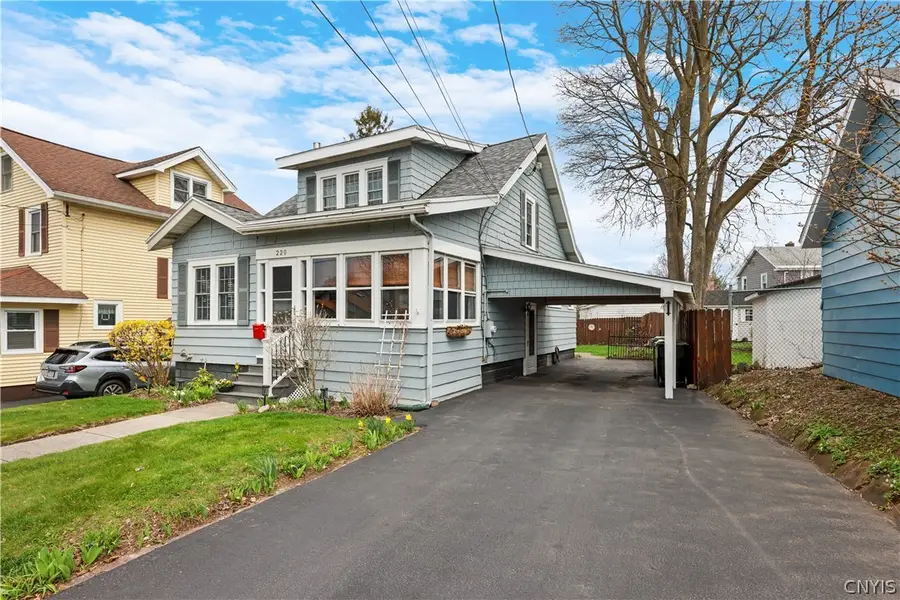 220 Roxford Road N, Syracuse, NY 13208 - #2