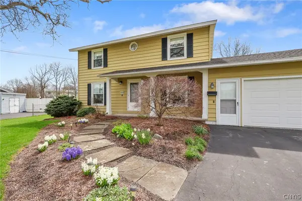 4868 Juneway Drive S, Liverpool, NY 13088