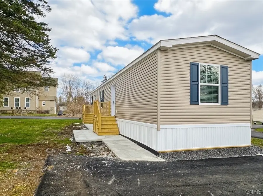 608 Kilkenny Drive, Utica, NY 13502 - #2