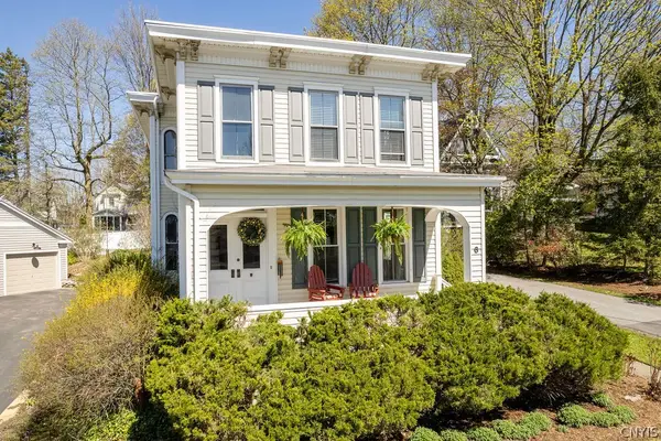 6 W Elizabeth Street, Skaneateles, NY 13152