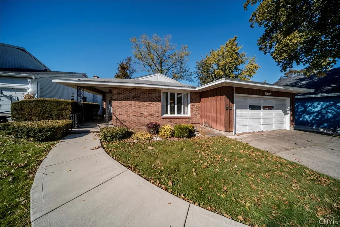 110 Bellshire Lane, Syracuse, NY 13208 - #1