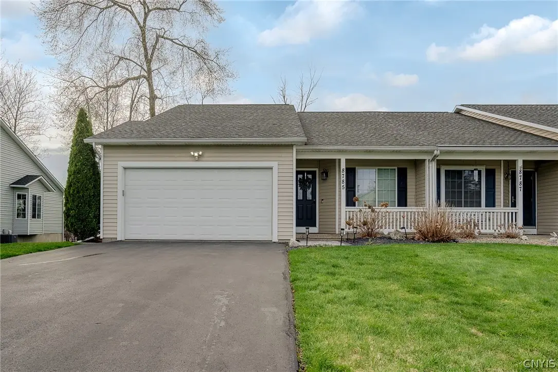 8785 New Country Drive, Cicero, NY 13039 - #1