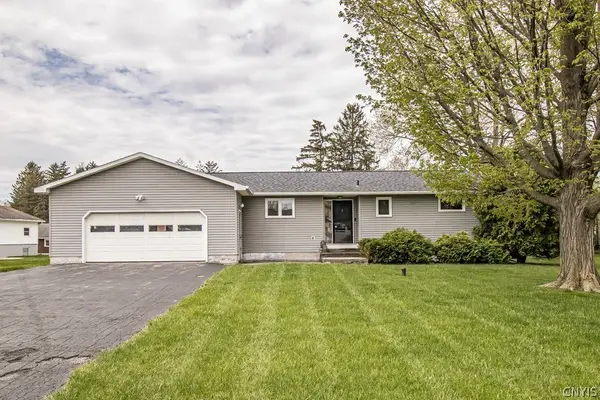 403 Stillwell Circle, East Syracuse, NY 13057