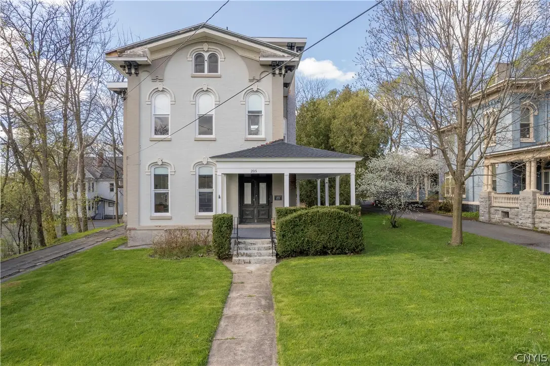 205 Highland Avenue, Syracuse, NY 13203 - #1