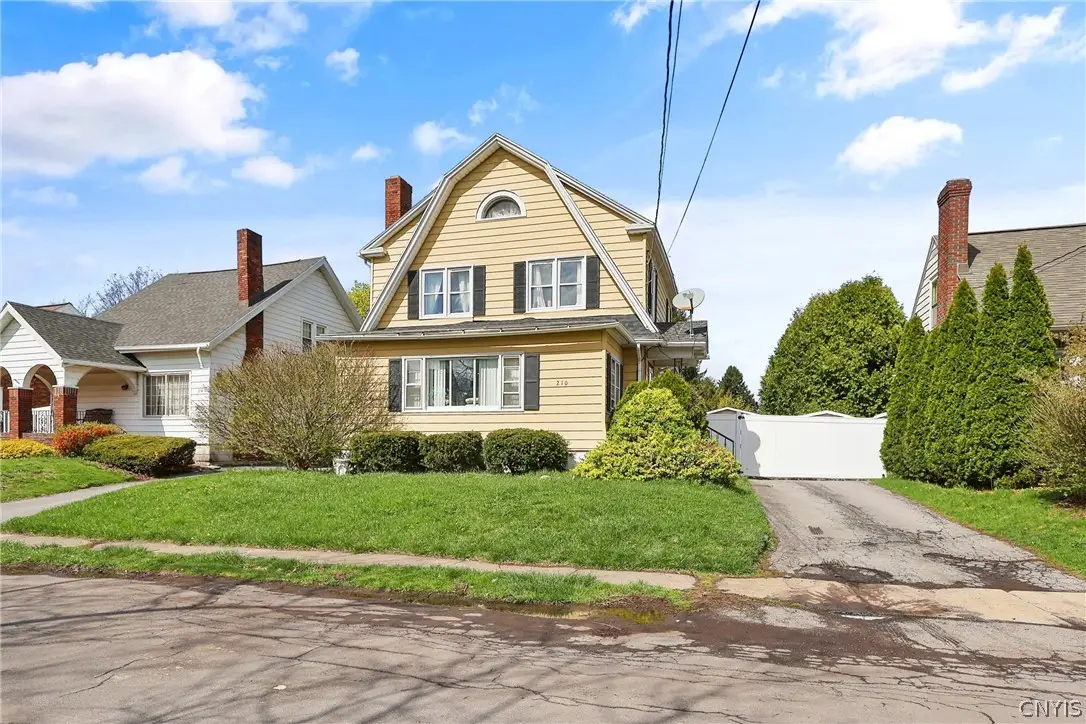 210 Willumae Drive, Syracuse, NY 13208 - #1