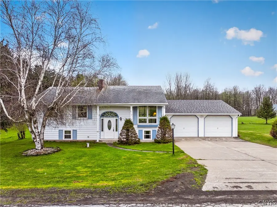2765 King Road, Sauquoit, NY 13456 - #3