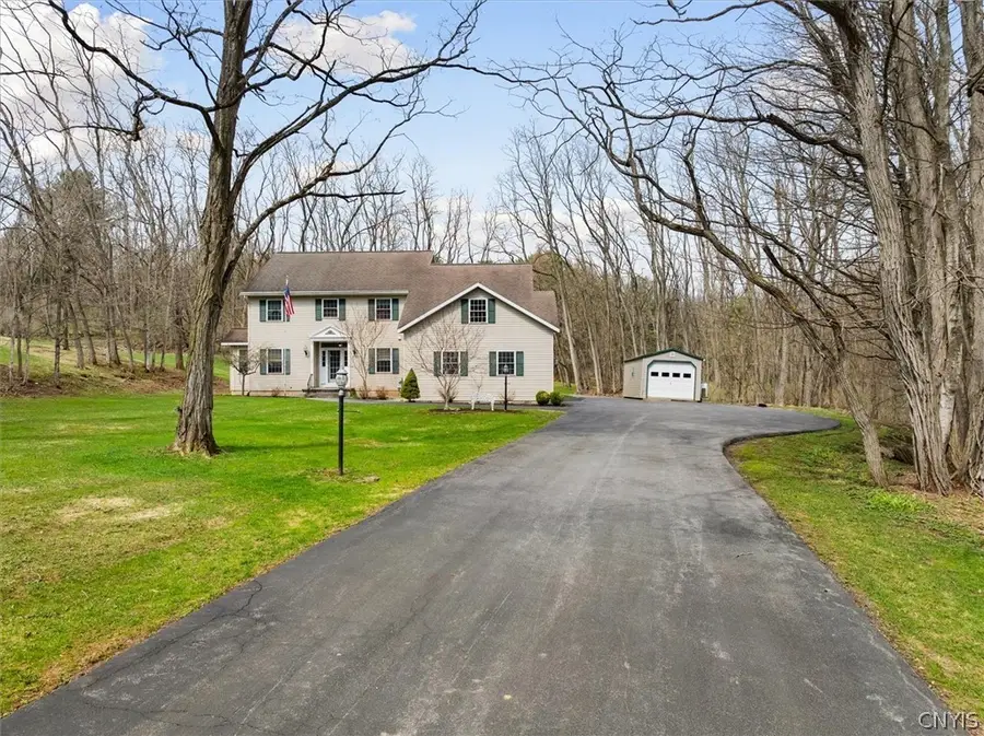 9211 Grange Hill Road, New Hartford, NY 13413 - #2