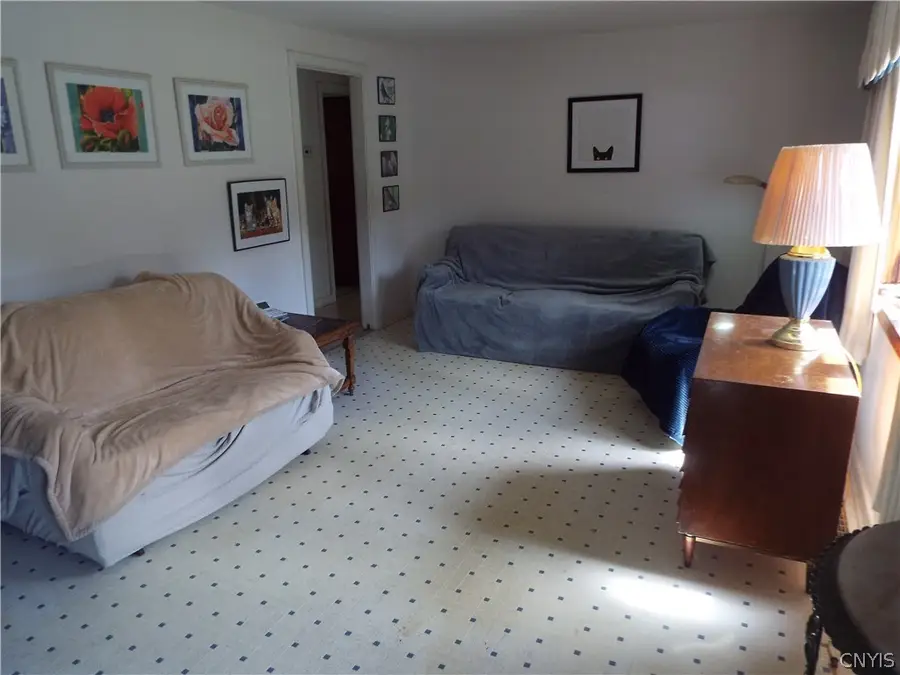 210 S Webber Drive, Chittenango, NY 13037 - #2