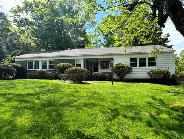 22 Forest Road, New Hartford, NY 13413