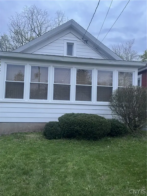 928 Kirkpatrick Street N, Syracuse, NY 13208