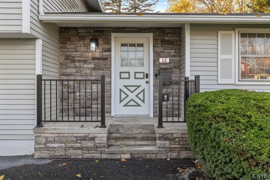 12 Kiwi Path, Liverpool, NY 13090 - #3