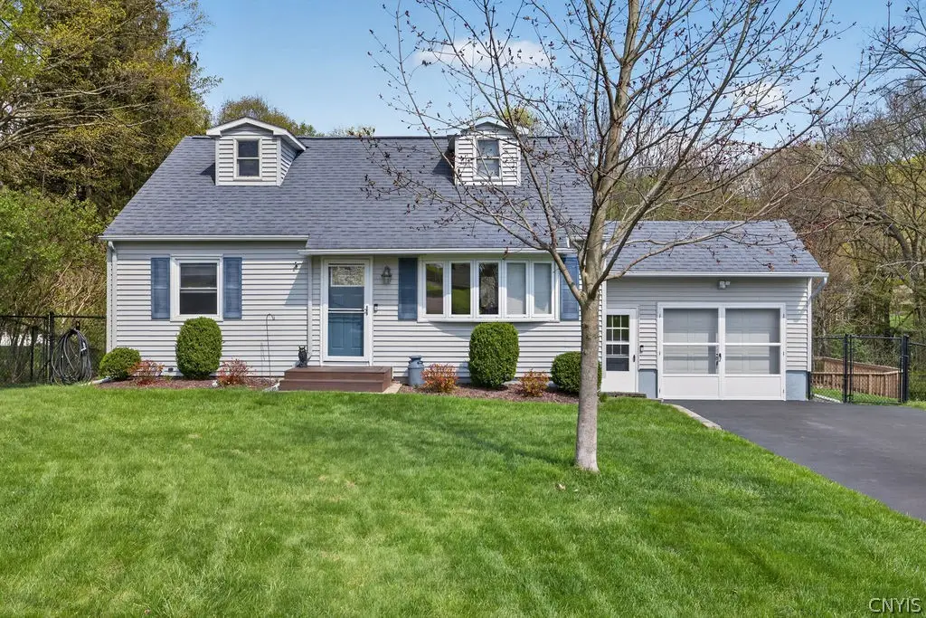 101 Broadmoor Drive, Camillus, NY 13031 - #1