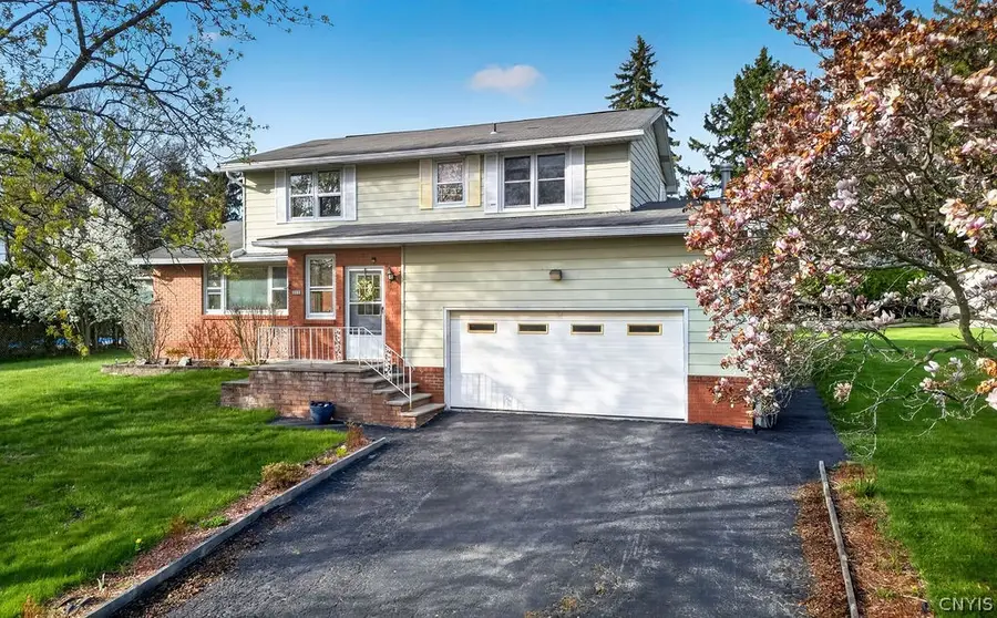 225 Monte Vista Drive, Camillus, NY 13031 - #2