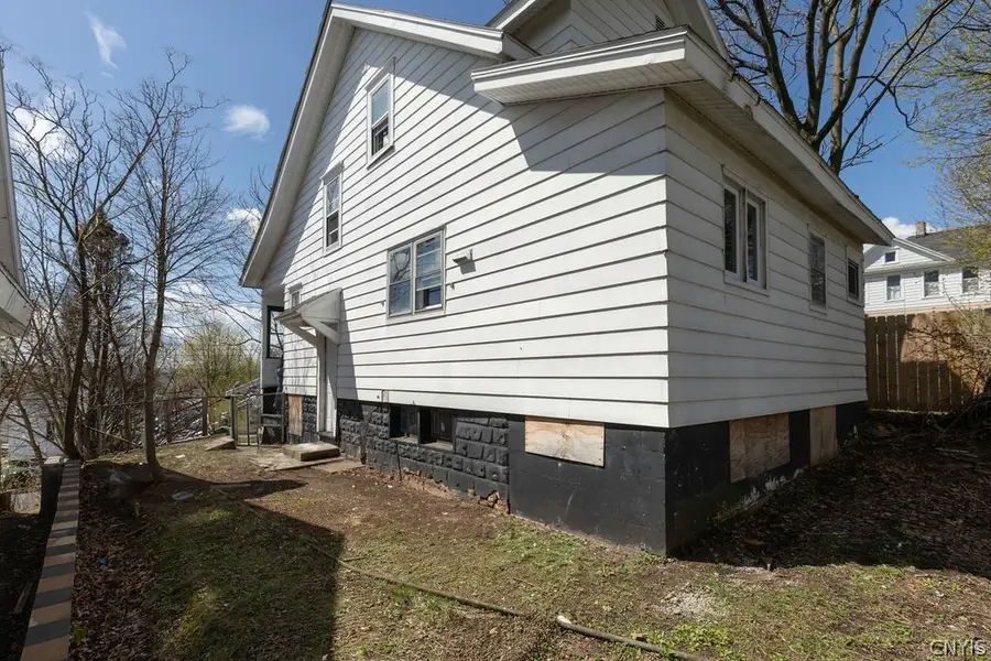 608 Carbon Street, Syracuse, NY 13208 - #3