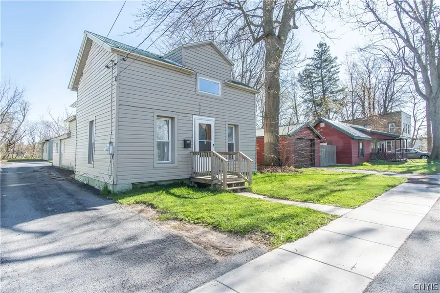 712 Lawrence Street, Watertown, NY 13601 - #2