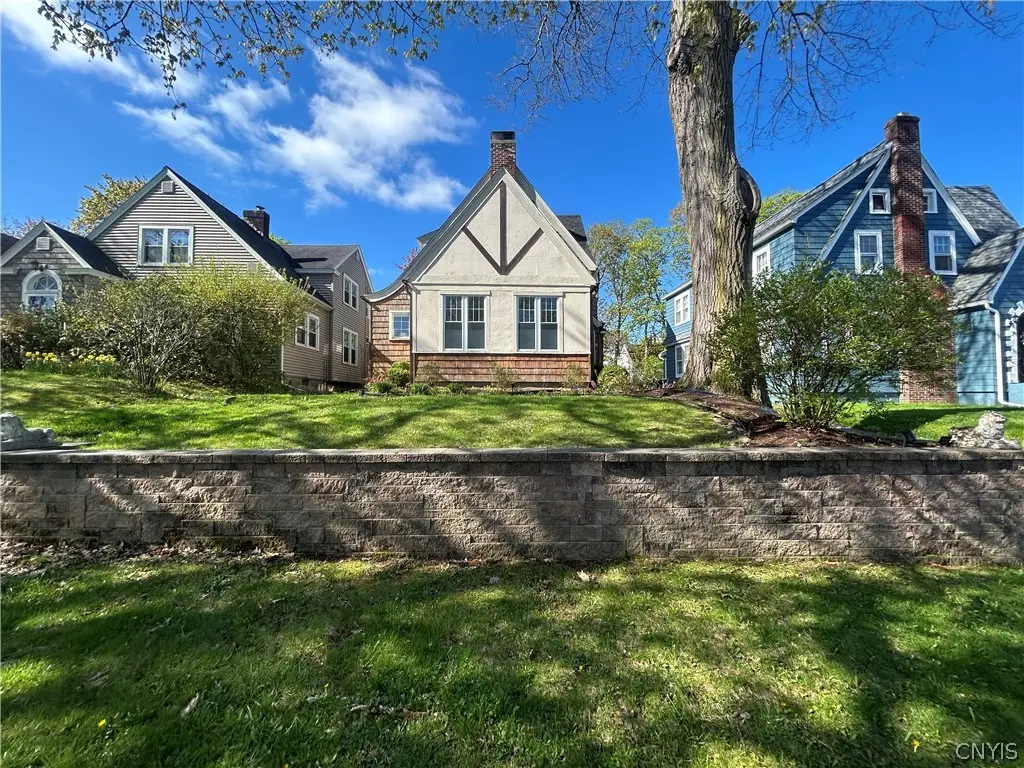 76 Ballantyne Brae, Utica, NY 13501 - #1